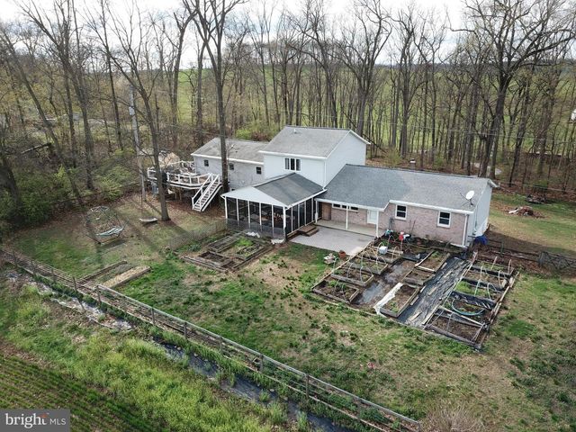 6501 FAIR SCHOOL RD, Glen Rock, PA 17327