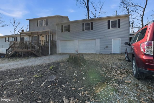 6501 FAIR SCHOOL RD, Glen Rock, PA 17327