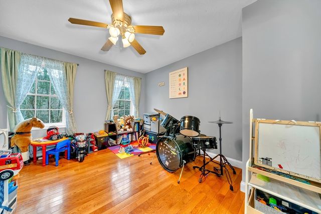 231 River St, Winchendon, MA 01475