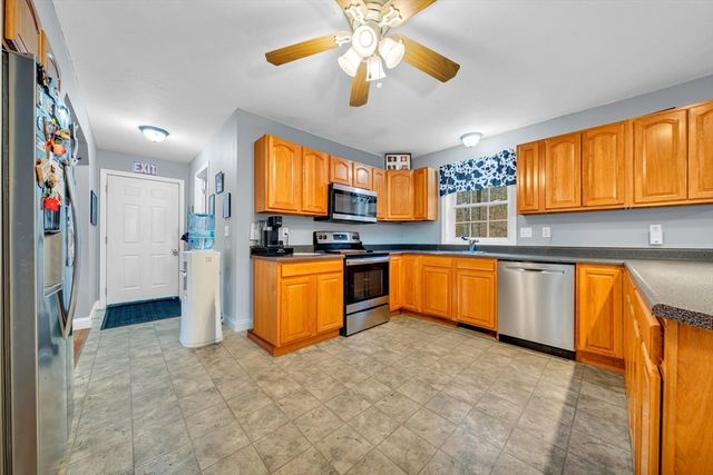 231 River St, Winchendon, MA 01475