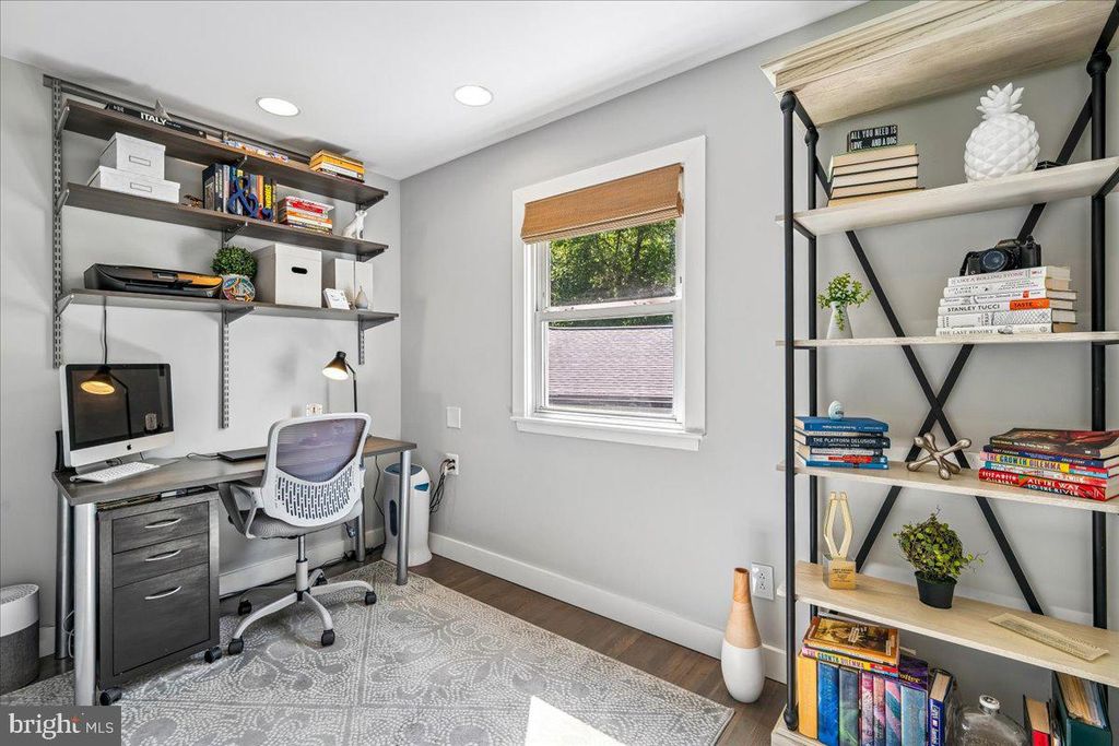 Image 22 of property listing at 11336 MITSCHER ST, Kensington, MD 20895