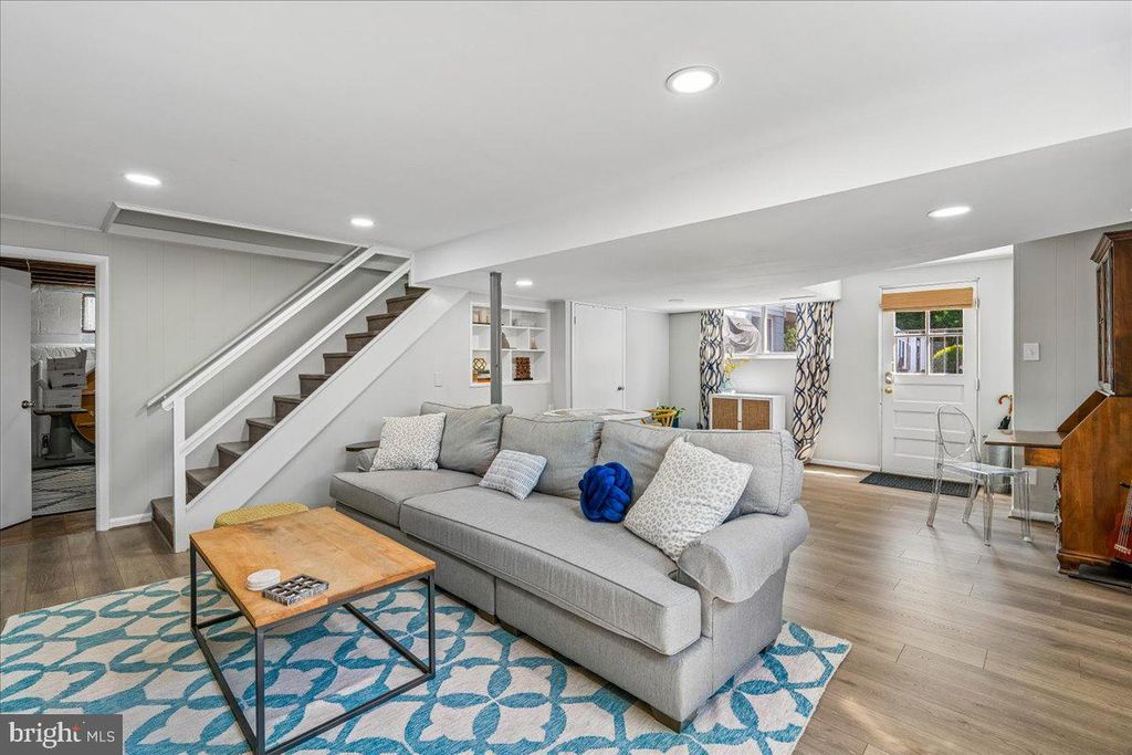 Image 39 of property listing at 11336 MITSCHER ST, Kensington, MD 20895