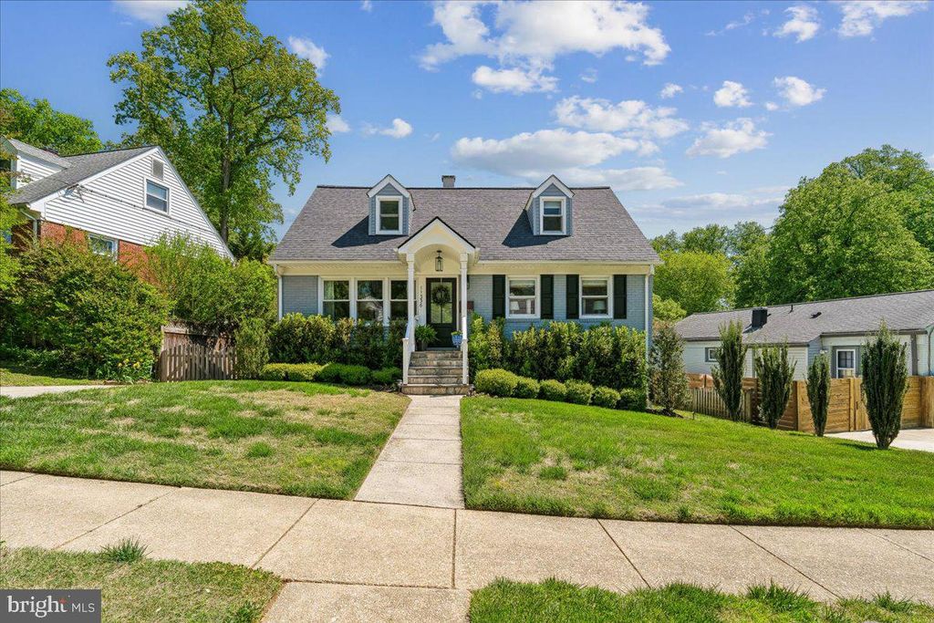 Image 63 of property listing at 11336 MITSCHER ST, Kensington, MD 20895