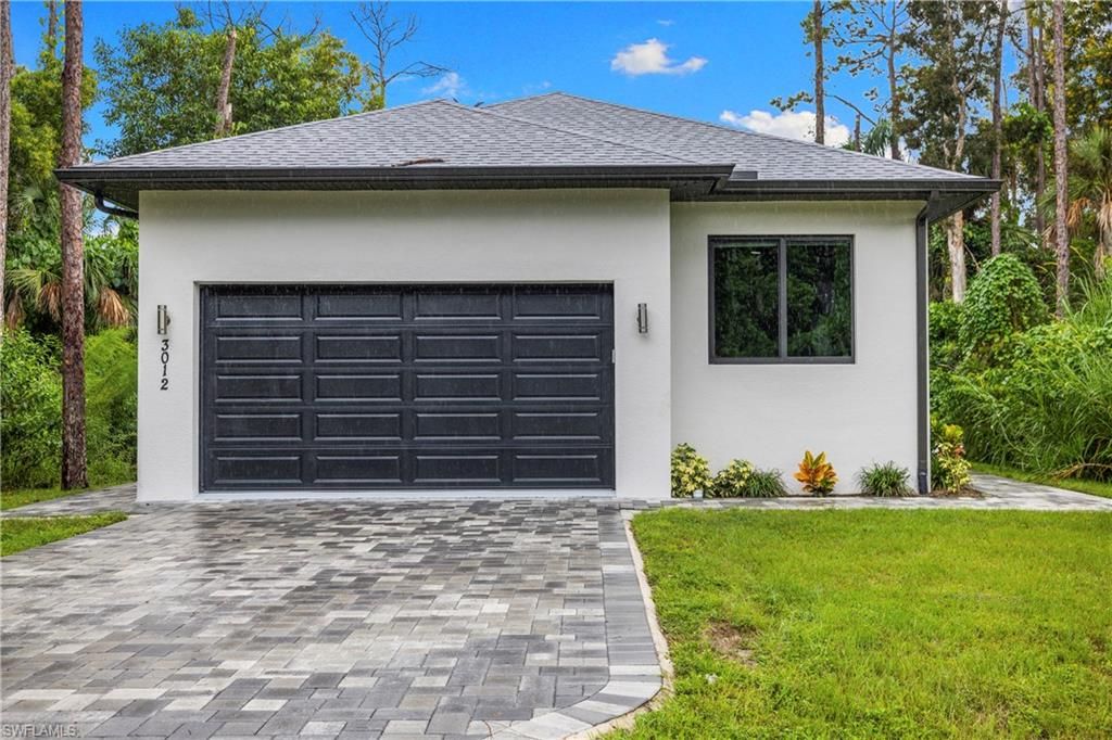 3012 Pine Tree DR, NAPLES, FL 34112 — photo 3