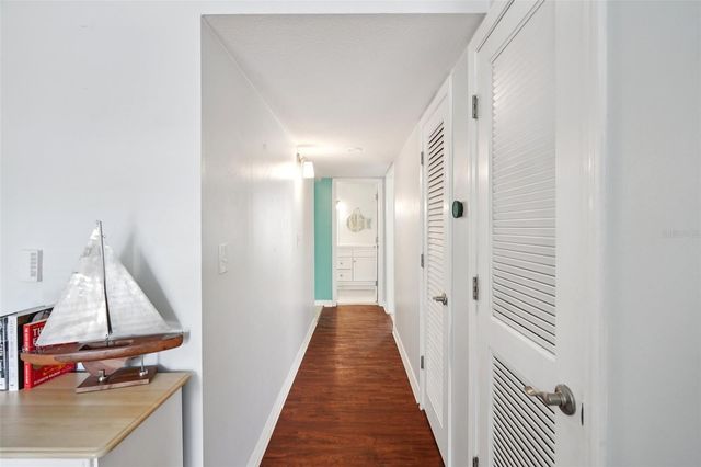 1115 RUE DES CHATEAUX 2A, South Pasadena, FL 33707