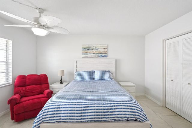 1115 RUE DES CHATEAUX 2A, South Pasadena, FL 33707