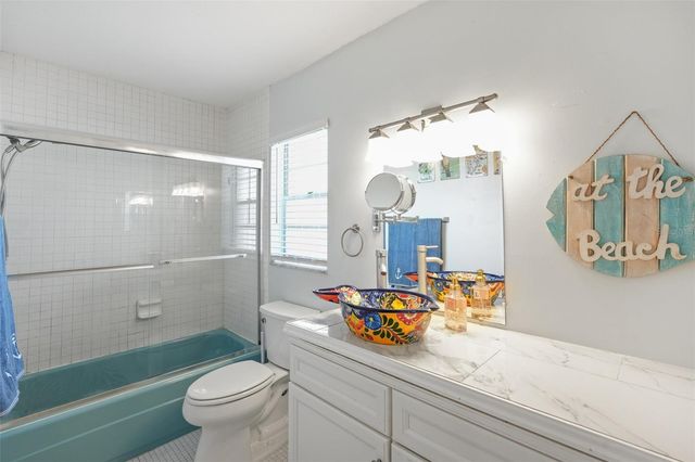 1115 RUE DES CHATEAUX 2A, South Pasadena, FL 33707