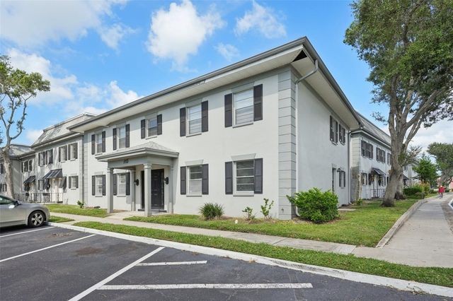 1115 RUE DES CHATEAUX 2A, South Pasadena, FL 33707