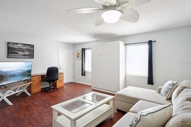 1115 RUE DES CHATEAUX 2A, South Pasadena, FL 33707