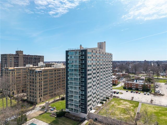 12520 Edgewater Drive 809, Lakewood, OH 44107