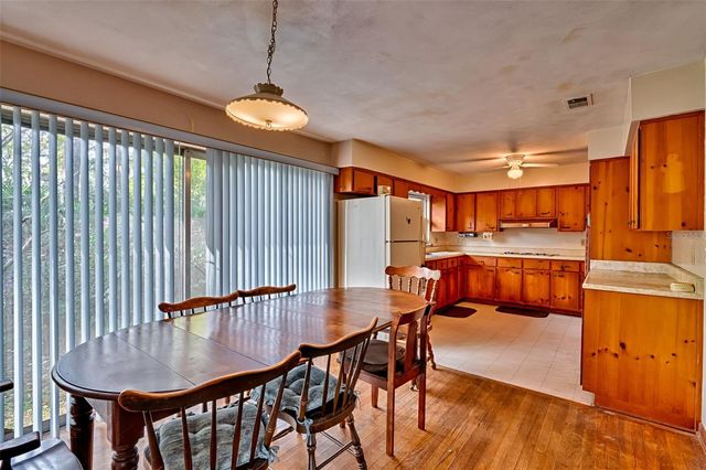 1919 NW 4TH AVENUE, Gainesville, FL 32603