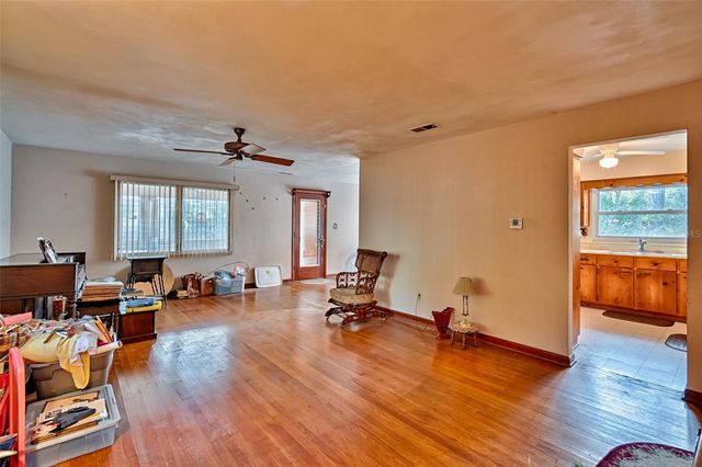 1919 NW 4TH AVENUE, Gainesville, FL 32603