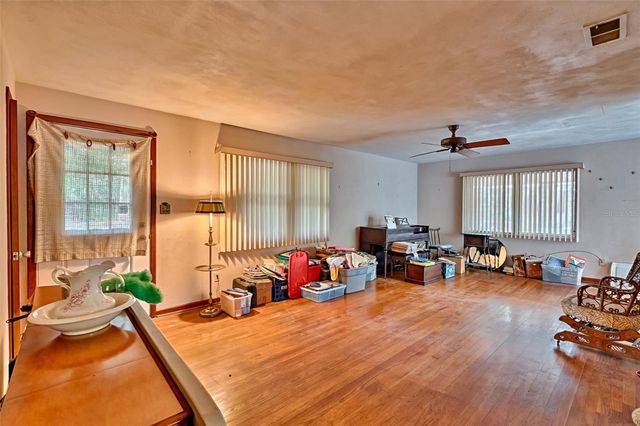 1919 NW 4TH AVENUE, Gainesville, FL 32603