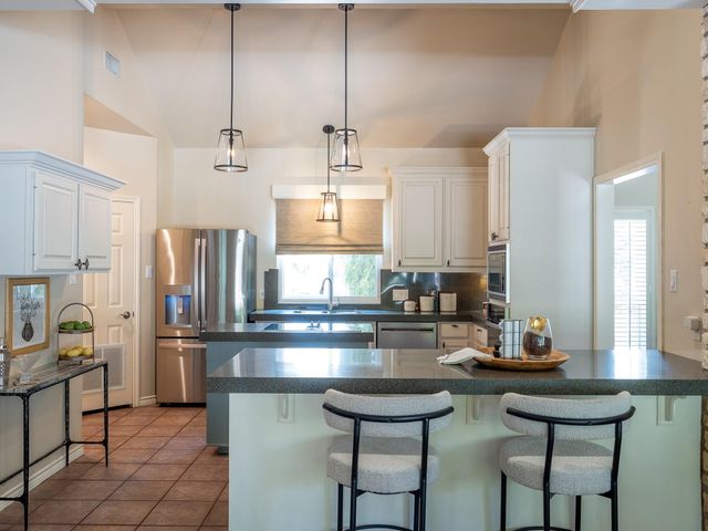 608 Flamingo CV, Lakeway, TX 78734