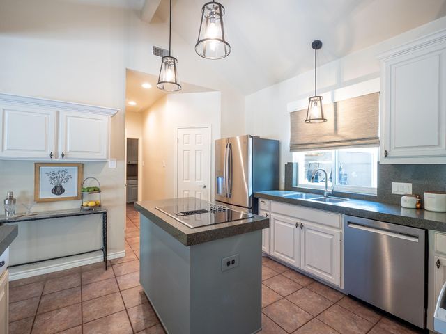 608 Flamingo CV, Lakeway, TX 78734