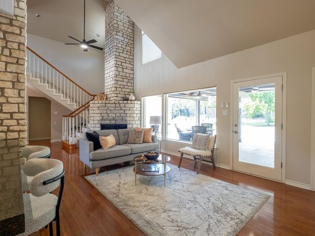 608 Flamingo CV, Lakeway, TX 78734
