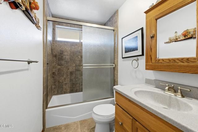 6051 Mescallero Place, Simi Valley, CA 93063