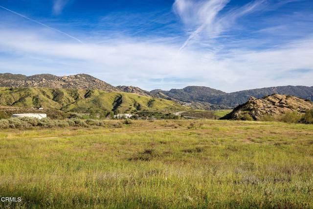 6051 Mescallero Place, Simi Valley, CA 93063