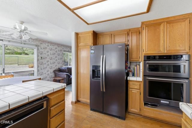 6051 Mescallero Place, Simi Valley, CA 93063