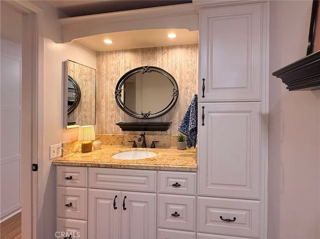 1860 Saint John Road 32A, Seal Beach, CA 90740