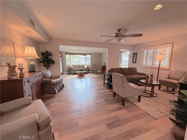 1860 Saint John Road 32A, Seal Beach, CA 90740