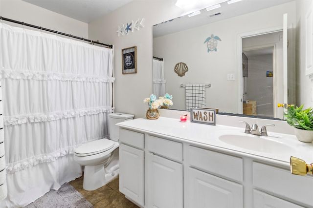 5914 Annatto Drive, Baytown, TX 77521