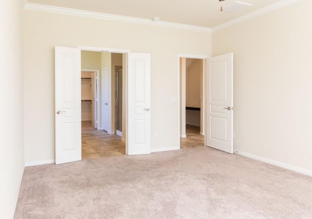 10 Log House Court, Tomball, TX 77375
