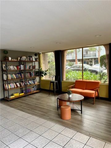 545 Chestnut 203, Long Beach, CA 90802