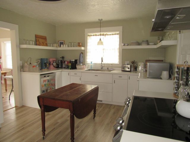 230 5th Street, Burr Oak, MI 49030