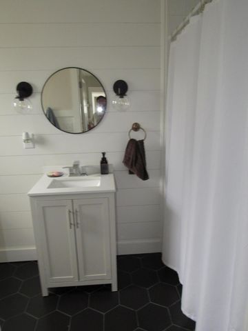 230 5th Street, Burr Oak, MI 49030