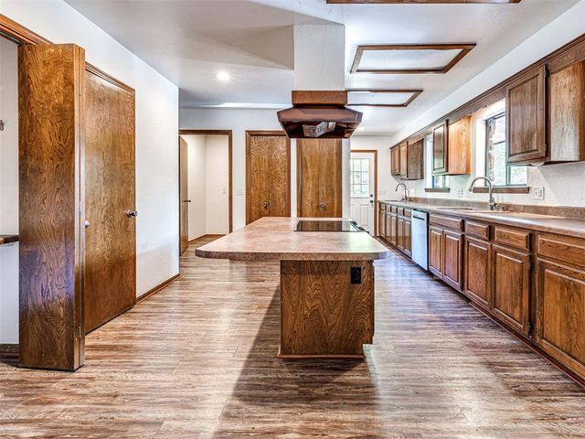 3521 N Bryant Avenue, Edmond, OK 73034