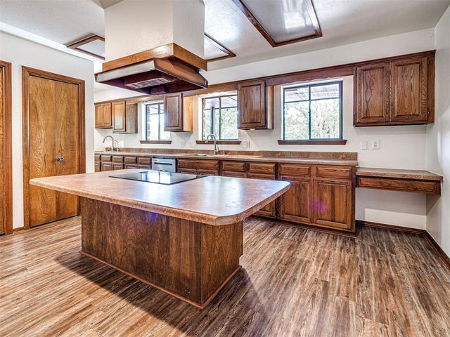 3521 N Bryant Avenue, Edmond, OK 73034