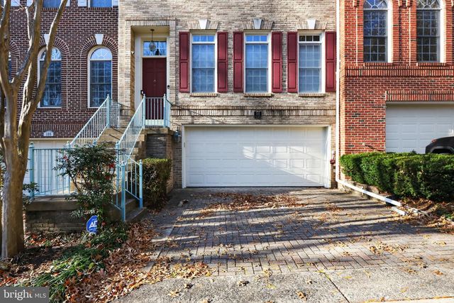 128 REES PL, Falls Church, VA 22046