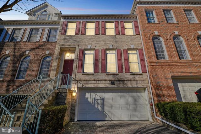 128 REES PL, Falls Church, VA 22046