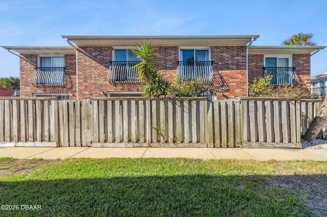 2200 S Palmetto Avenue F020, South Daytona, FL 32119