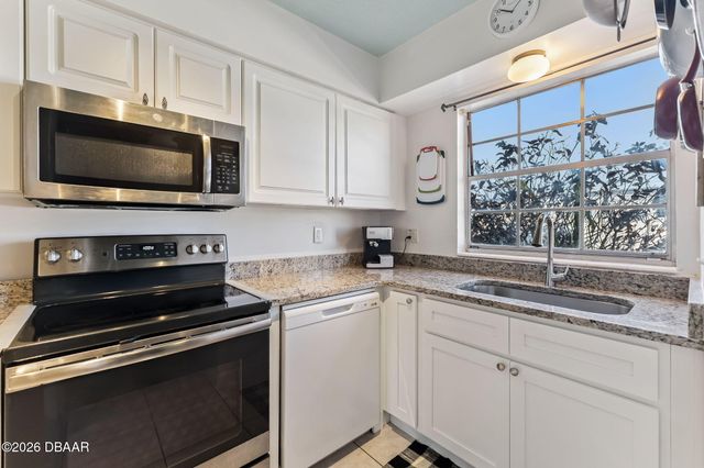 2200 S Palmetto Avenue F020, South Daytona, FL 32119