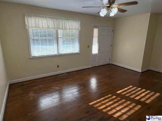 1356 Virginia Acres, Florence, SC 29505