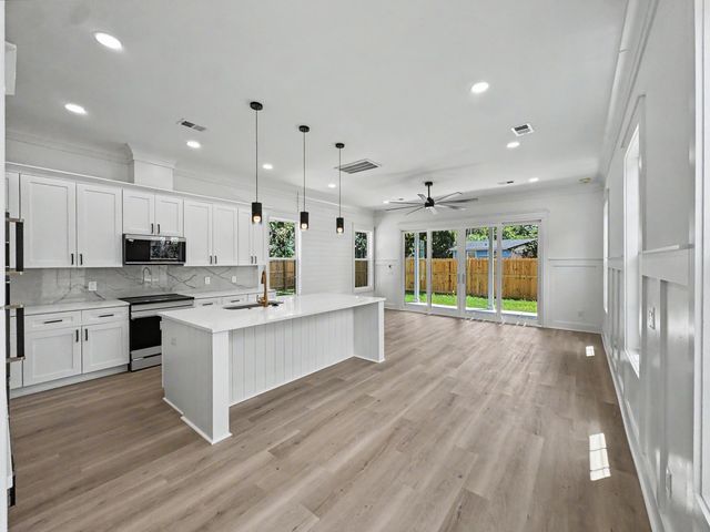 2233 Clinton Street, North Charleston, SC 29405