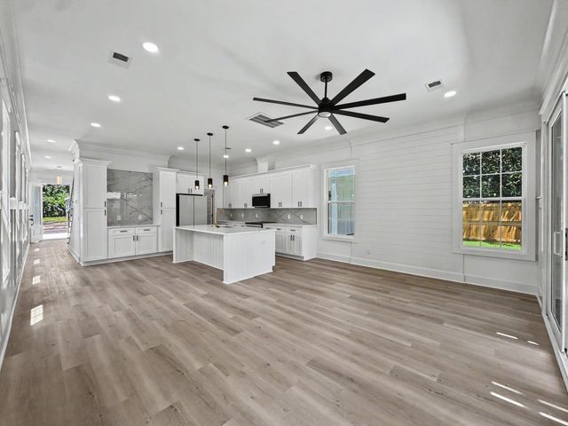 2233 Clinton Street, North Charleston, SC 29405