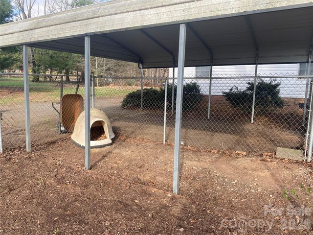 1011 Kiser Dairy Road, Dallas, NC 28034