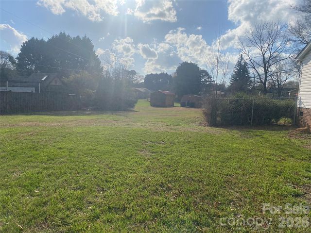 1011 Kiser Dairy Road, Dallas, NC 28034
