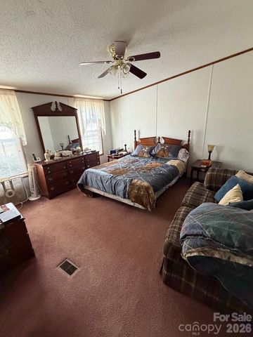 1011 Kiser Dairy Road, Dallas, NC 28034