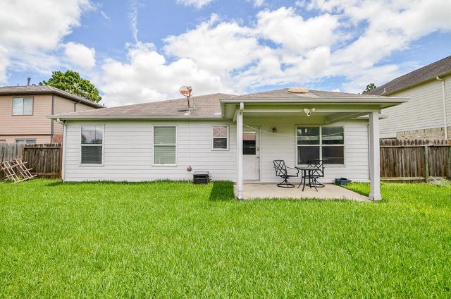1910 Poco Drive, Missouri City, TX 77489