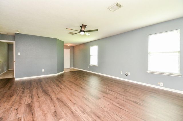 1910 Poco Drive, Missouri City, TX 77489