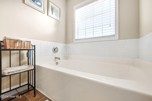 422 Chablis Way, Wilmington, NC 28411