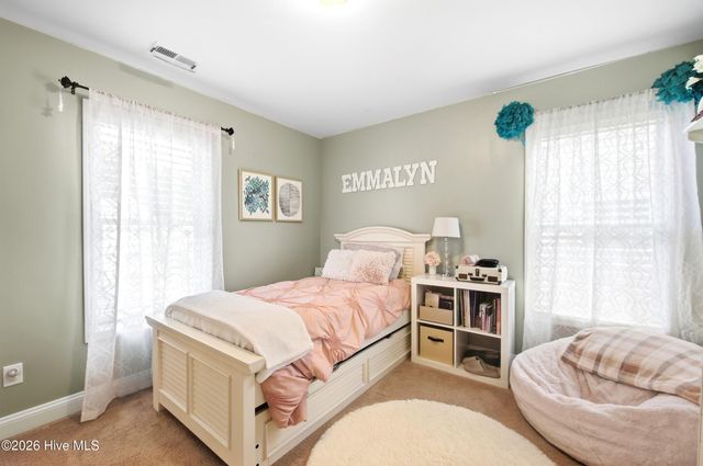 422 Chablis Way, Wilmington, NC 28411