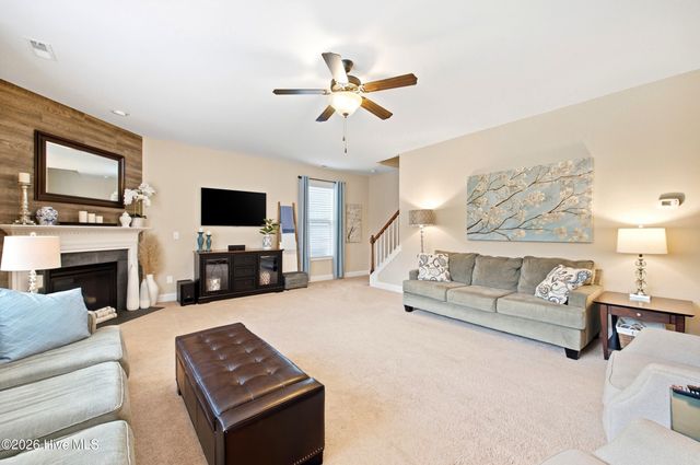 422 Chablis Way, Wilmington, NC 28411