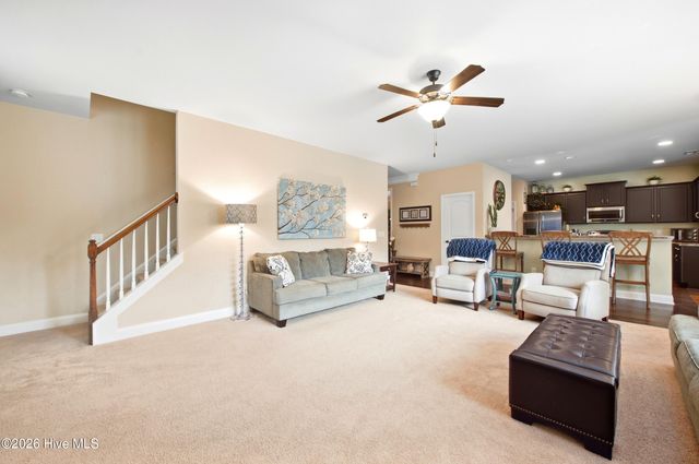 422 Chablis Way, Wilmington, NC 28411