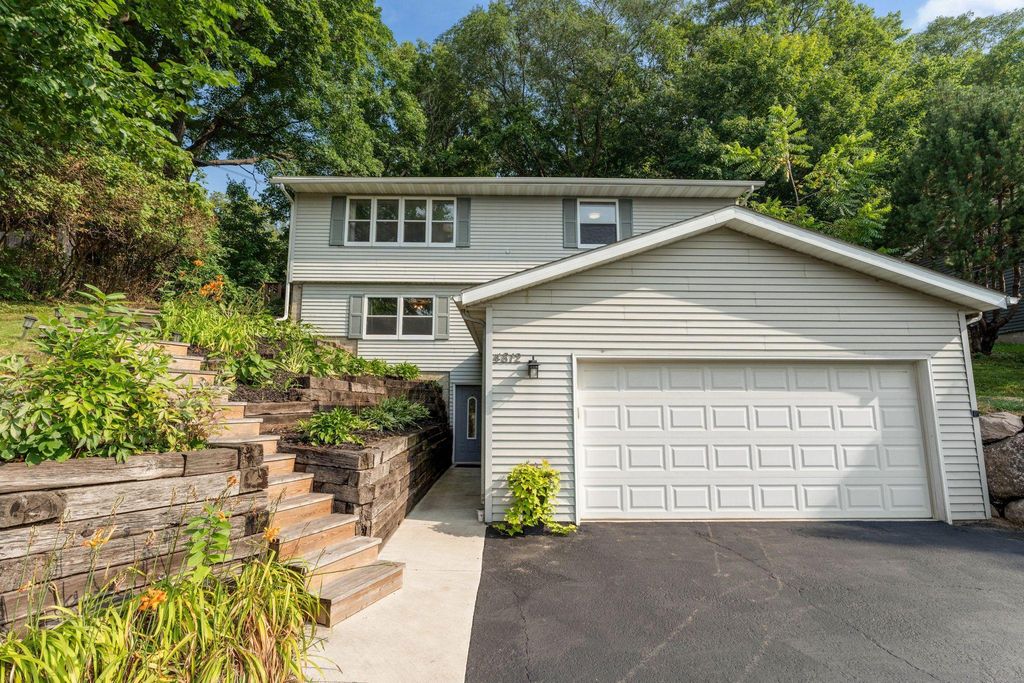 4812 Lanark Road, Mound, MN 55364
