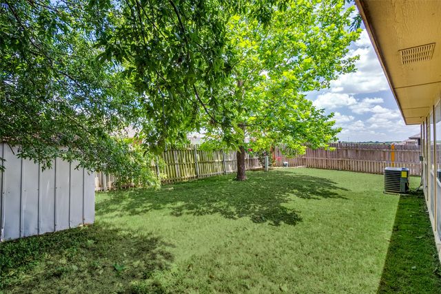 206 Cheyenne Trail, Alvarado, TX 76009